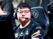 28circle- Uzi重要时刻重返赛场，勇士带队取胜！气势如虹延续