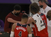 28圈-浓眉哥爆冷击败MAD，回归赛场引爆全场！的简单介绍