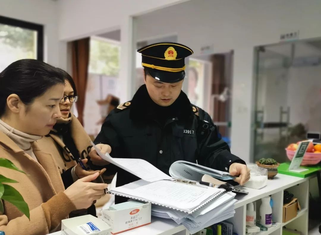 武汉三镇迎国王杯关键赛;最后时刻止住颓势;值得警惕;医务组通报恢复(武汉三镇足球队老板陈华子) 武汉三镇迎国王杯关键赛;最后时刻止住颓势;值得警惕;医务组通报恢复(武汉三镇足球队老板陈华子)